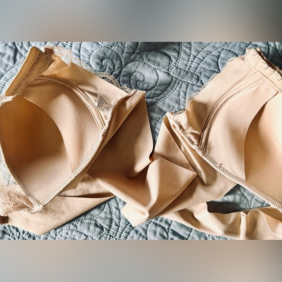 By Nicole Chiccomfy All Around Smoothing with Wasy Front Closure - Picture 12 of 14